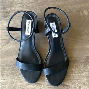 Steve Madden IDA Sandal in Black women’s 6.5